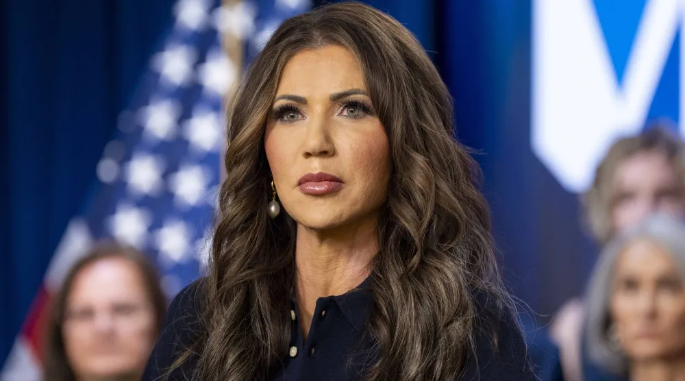 وزيرة الأمن الداخلي كريستي نويم (أرشيفية - أ.ب)