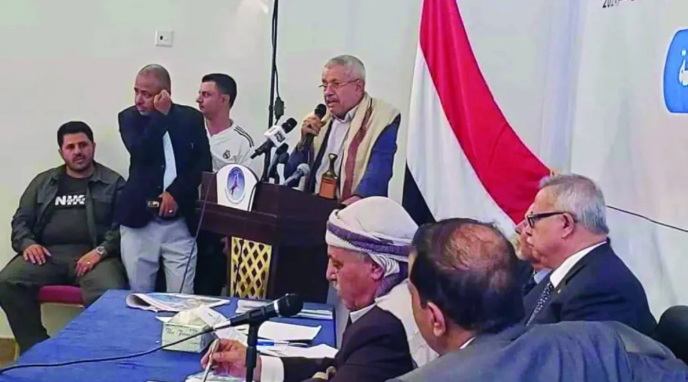 جانب من اجتماعات سابقة لقيادات جناح حزب «المؤتمر الشعبي» في صنعاء (إعلام محلي)