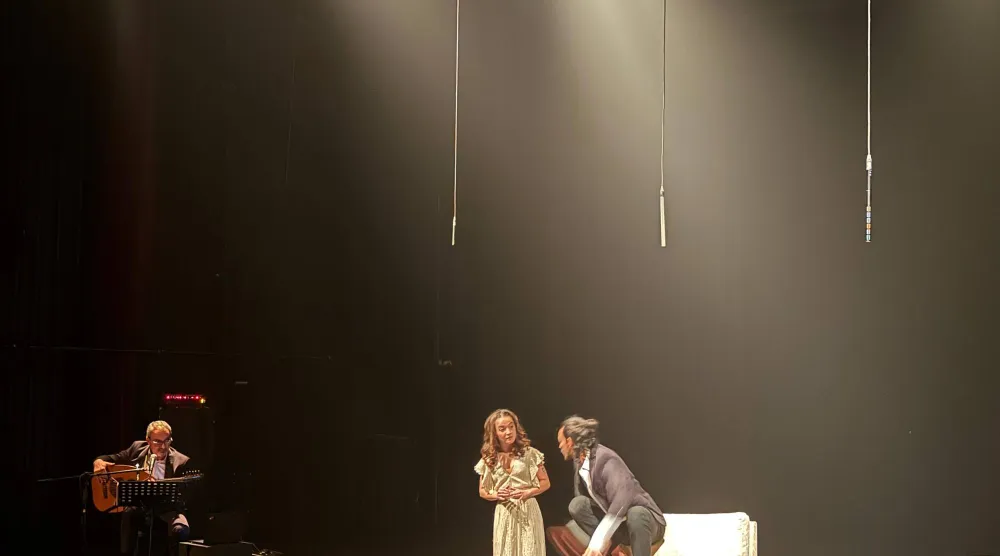 في هذا المشهد لا خلاص واضحاً... فقط هدنة قصيرة مع الواقع (الشرق الأوسط)