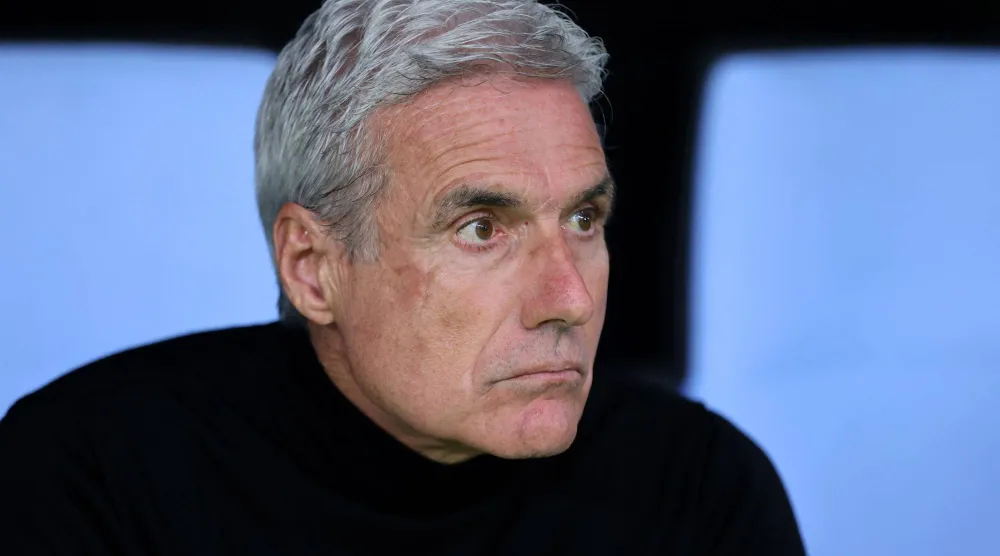 لويس كاسترو (رويترز)