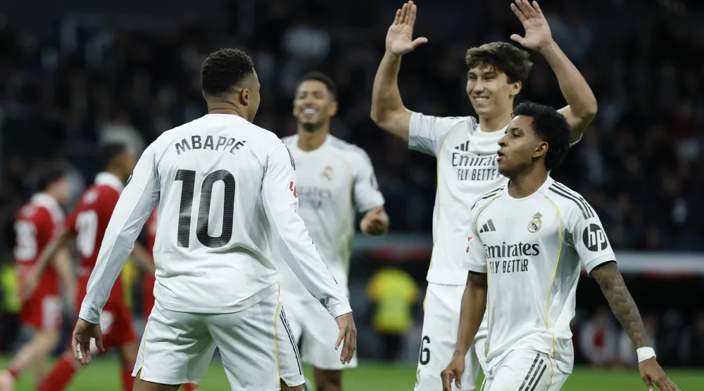 مبابي محتفلا بالهدف (إ.ب.أ)