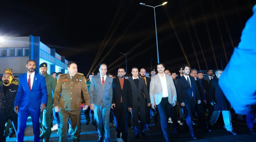 حماد يتوسط قيادات عسكرية وشخصيات نيابية خلال افتتاح مشاريع في سبها الليبية (الحكومة المكلفة من البرلمان الليبي)