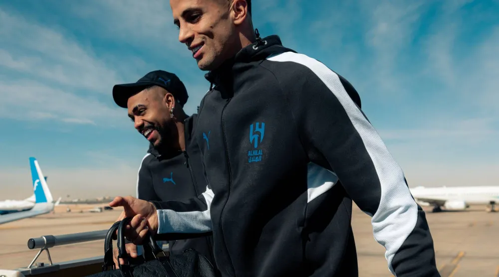 كانسيلو في مقدمة بعثة الهلال إلى الشارقة (موقع النادي)