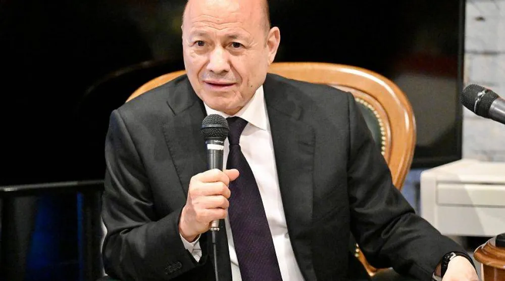 رئيس مجلس القيادة الرئاسي اليمني رشاد العليمي (إعلام حكومي)