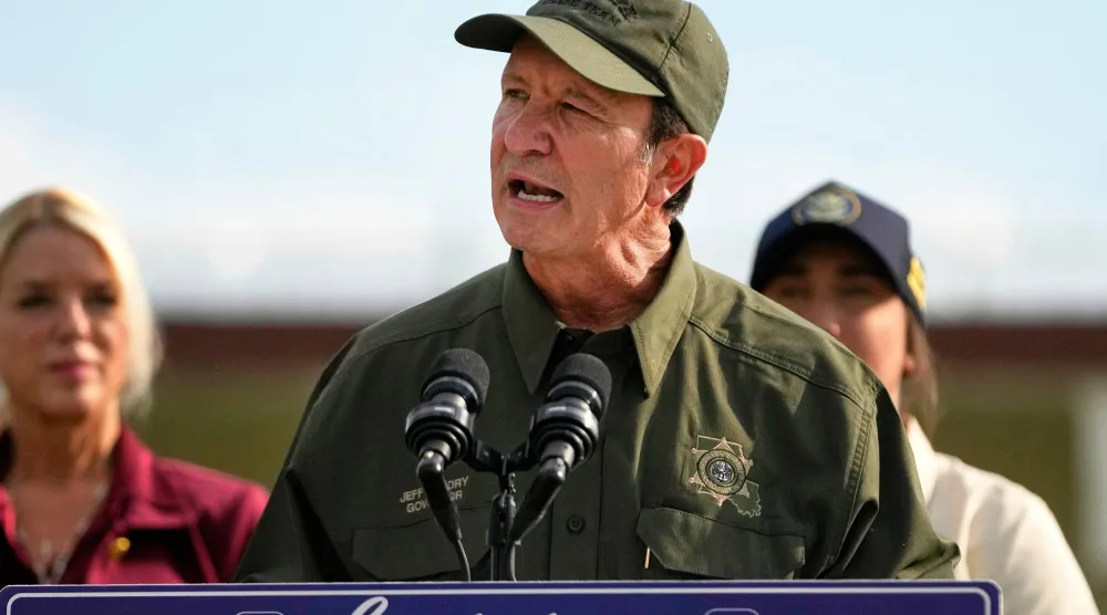 حاكم ولاية لويزيانا الأميركية جيف لاندري (أ.ب)