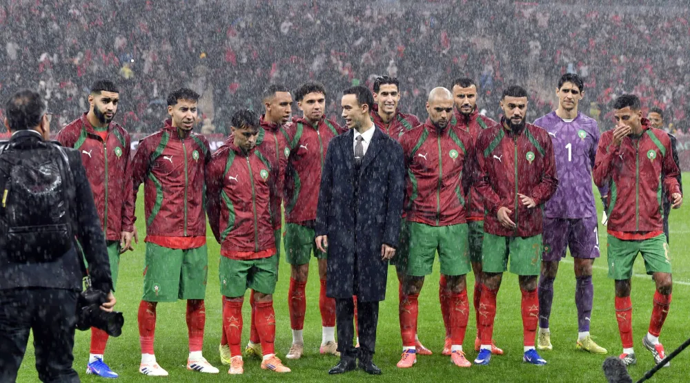  نجح المنتخب المغربي في التغلب على جزر القمر 2-0 في المباراة الافتتاحية (إ.ب.أ)