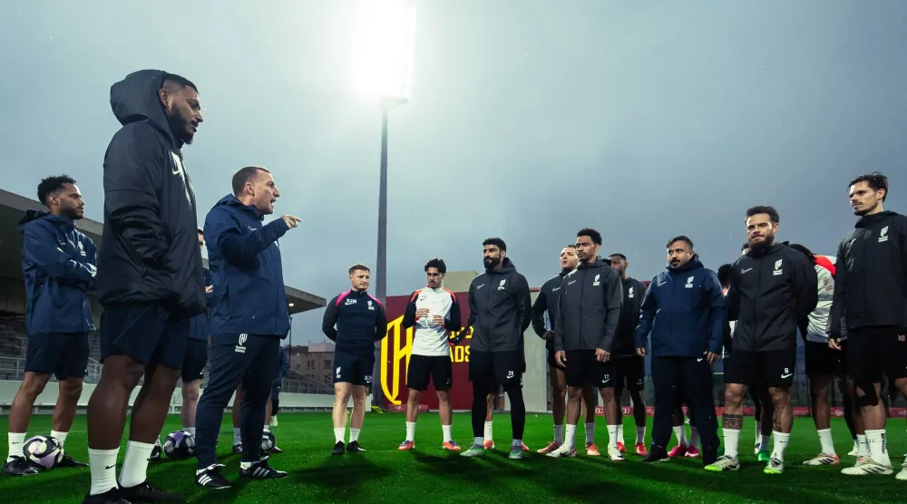 يواصل الفريق تحضيراته لمواجهة ضمك (نادي القادسية) 