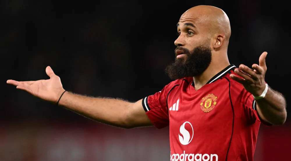 بريان مبومو مهاجم مانشستر يونايتد الإنجليزي (أ.ف.ب)