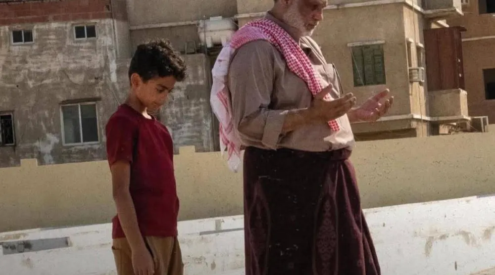 «الهندول» رصد مناطق متعددة من مدينة جدة التاريخية (مهرجان البحر الأحمر السينمائي)