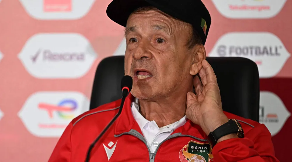 الألماني غيرنوت روهر مدرب منتخب بنين (أ.ف.ب)