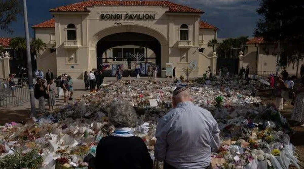 نصب تذكاري بالقرب من شاطئ بونداي (نيويورك تايمز)