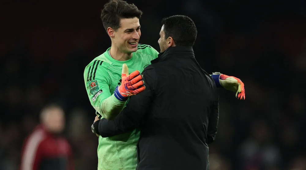 آرسنال يسير على حبلٍ مشدود لكنه نادراً ما يضع قدمه في المكان الخطأ (أ.ف.ب)