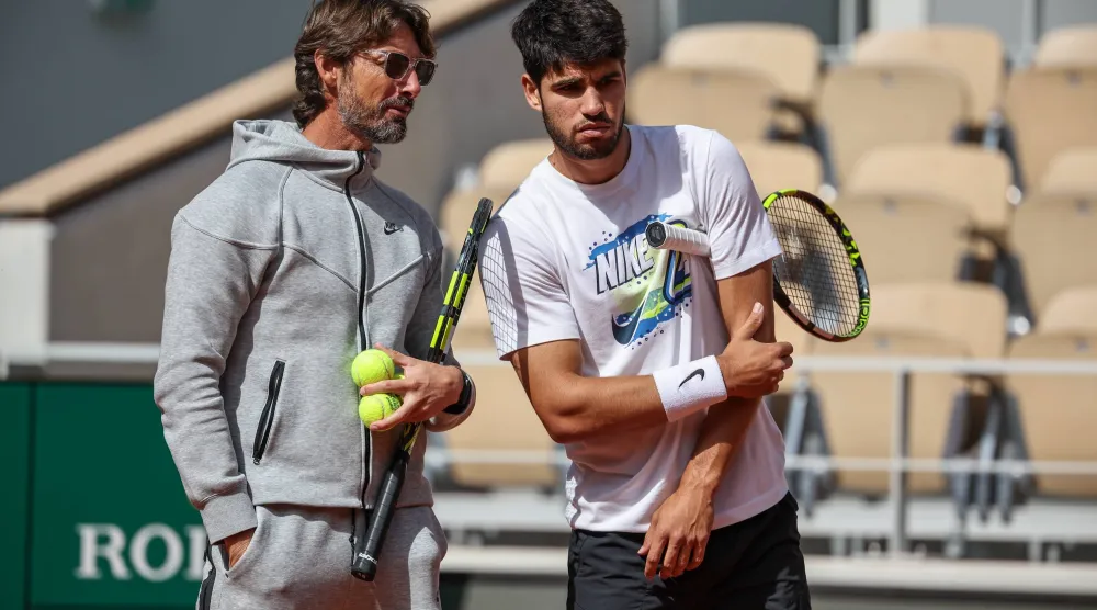 خوان فيريرو المدرب السابق للإسبانى كارلوس ألكاراس (إ.ب.أ)