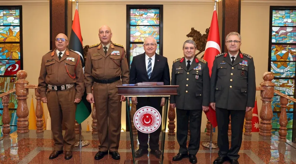 من حفل استقبال الحداد في أنقرة قبل ساعات من مقتله (وزارة الدفاع التركية)