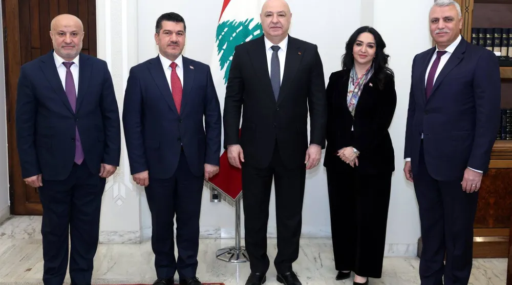 الرئيس اللبناني جوزيف عون يستقبل الموفد الخاص لرئيس الوزراء العراقي إحسان العوادي (الرئاسة اللبنانية)