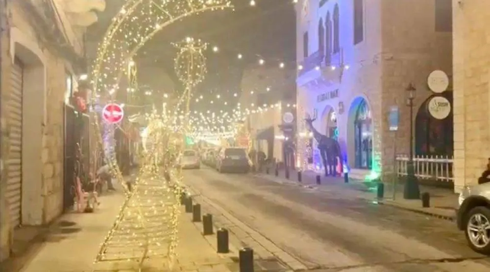 يتميز لبنان بزينة شوارعها خلال فترة الاعياد (إنستغرام)