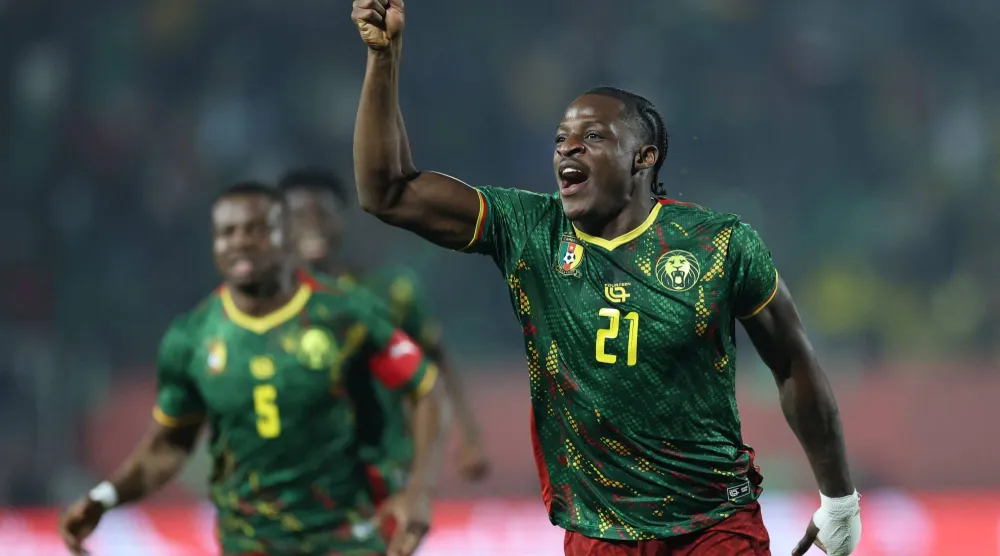  إيتا إيونغ محتفلا بالهدف (أ.ف.ب)