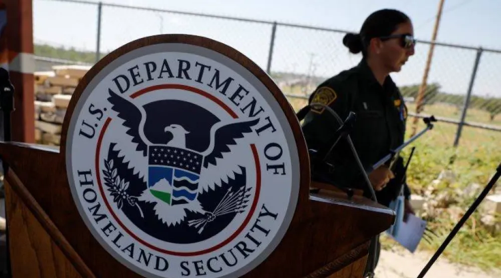 شعار وزارة الأمن الداخلي الأميركية (رويترز)