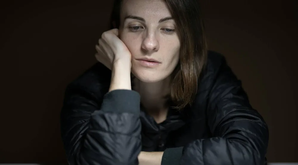 الإصابة بالاكتئاب في منتصف العمر ترتبط بزيادة احتمالية الإصابة بالخرف (بيكسلز)