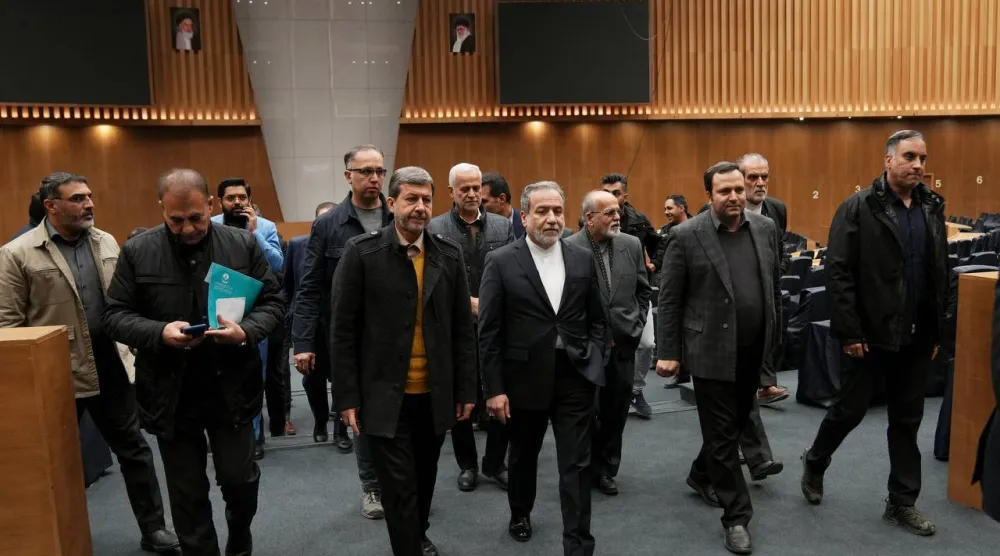 صورة نشرها حساب عراقجي من وصوله إلى مقر المؤتمرات الدولية بمدينة أصفهان الخميس