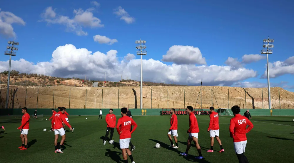 من تدريبات منتخب مصراستعدادا للمباراة (أ.ف.ب)