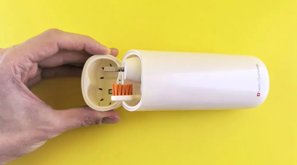 فرش الأسنان الكهربائية تُزيل البلاك بفعالية أكبر من تلك اليدوية (بيكسلز)