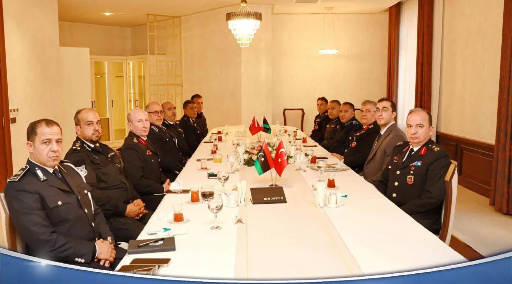 لجنة التحقيق في حادثة سقوط الطائرة التي كانت تقل الحداد ورفاقه (وزارة الداخلية بطرابلس)