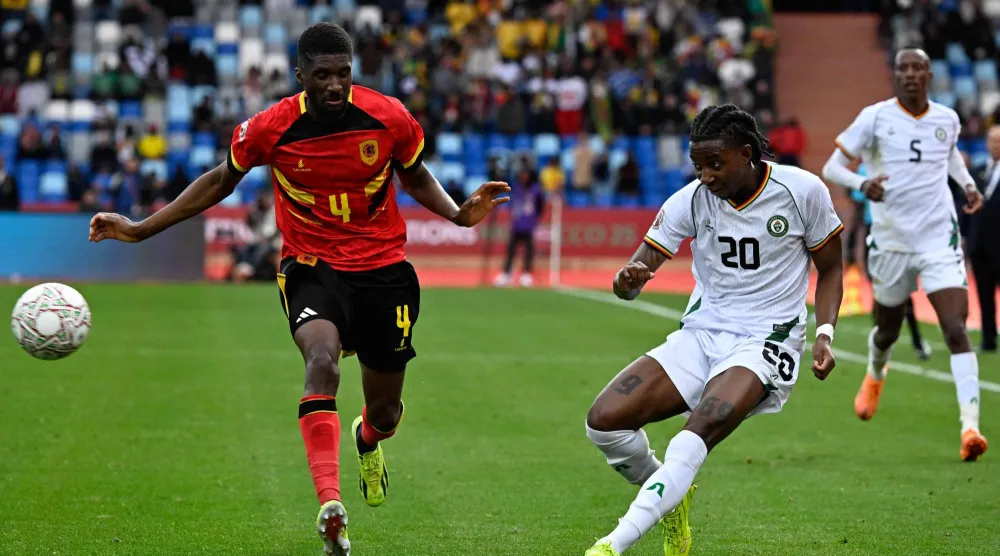 التعادل حكم مواجهة أنغولا وزيمبابوي (أ.ف.ب)