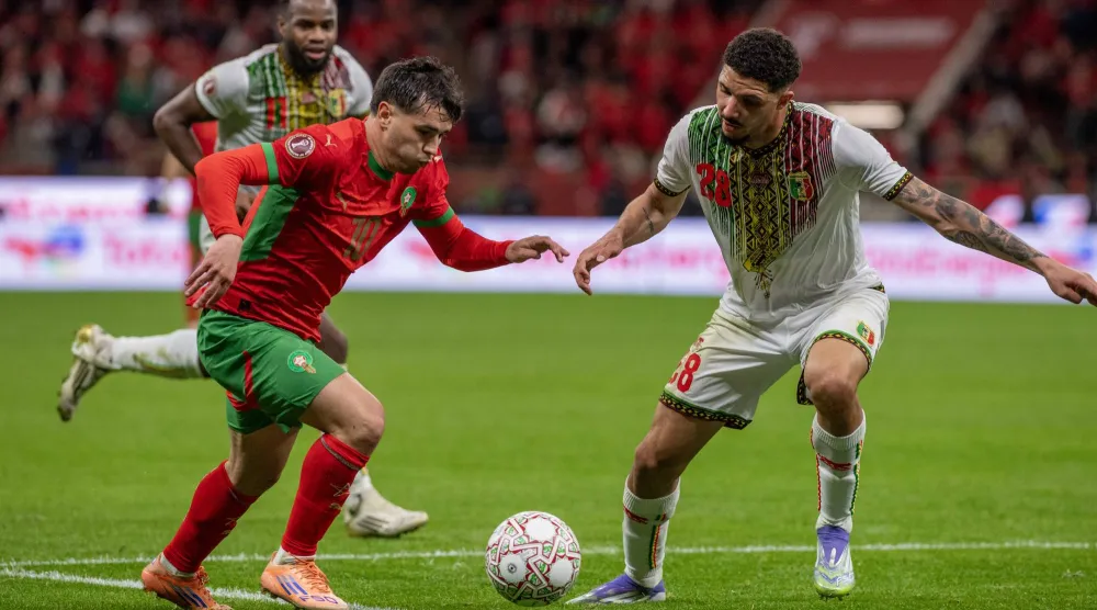 المغربي دياز في محاولة هجومية (إ.ب.أ)