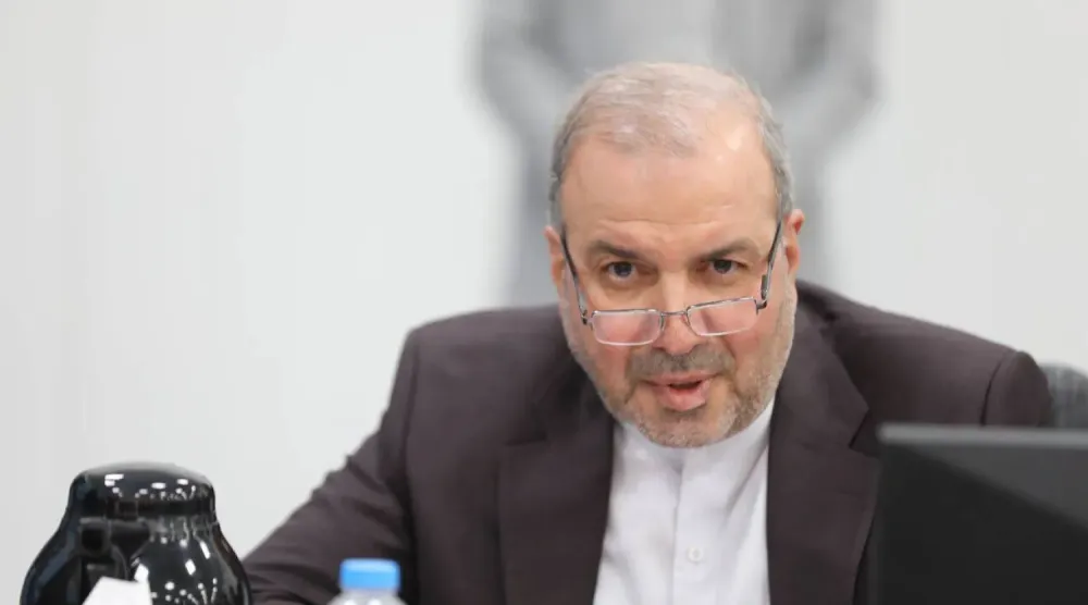 İran'ın Irak Büyükelçisi Kazım el-Sadık (IRNA)