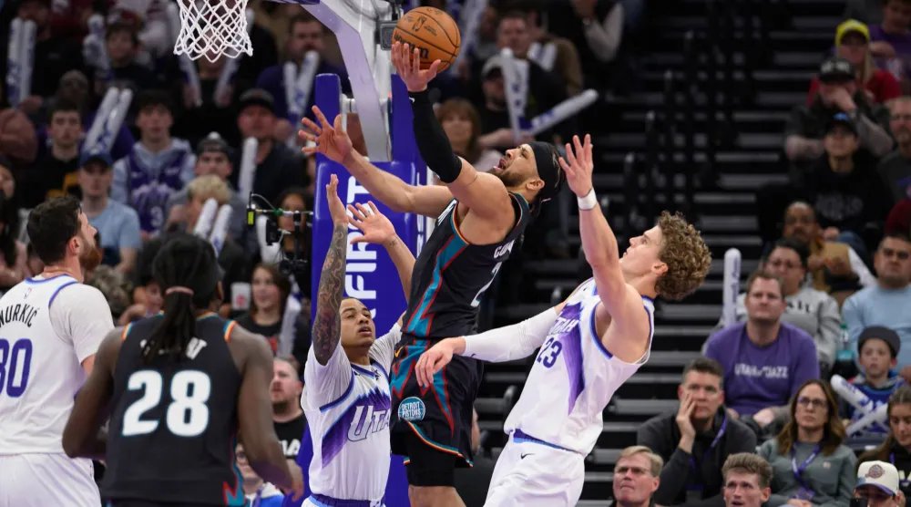 بيستونز سقط أمام جاز وظل متصدراً للشرق (أ.ب)