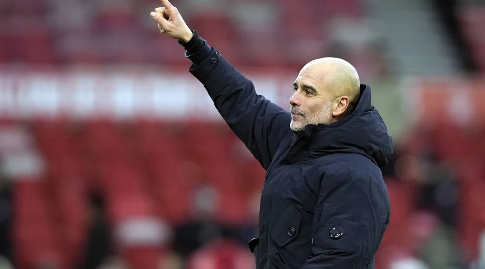 الإسباني بيب غوارديولا مدرب مانشستر سيتي (إ.ب.أ)