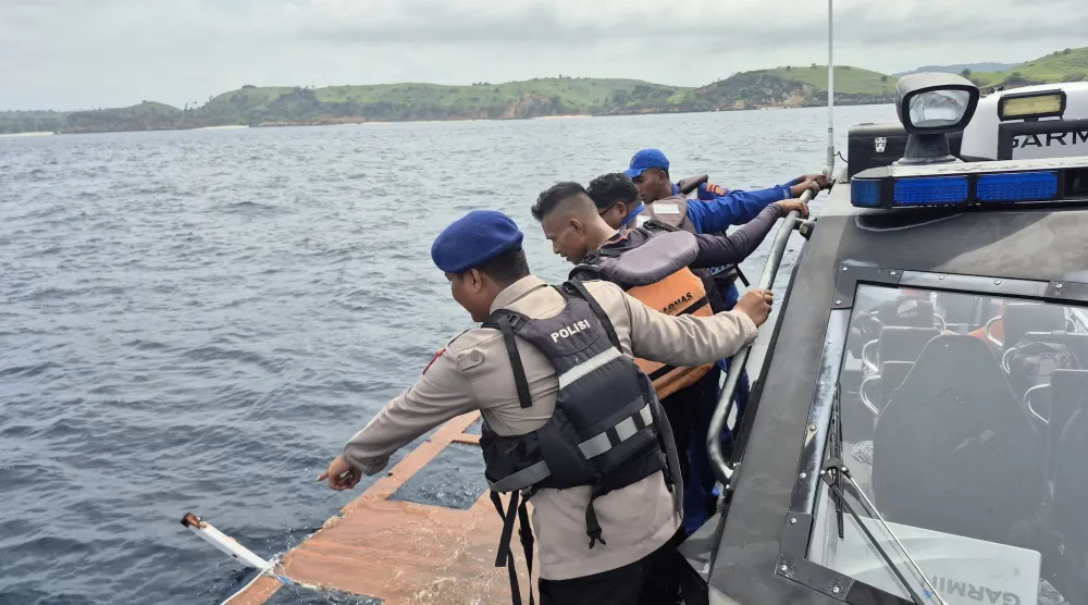 وفاة مدرب الفريق الثاني للسيدات في فالنسيا في حادث قارب بإندونيسيا (رويترز)