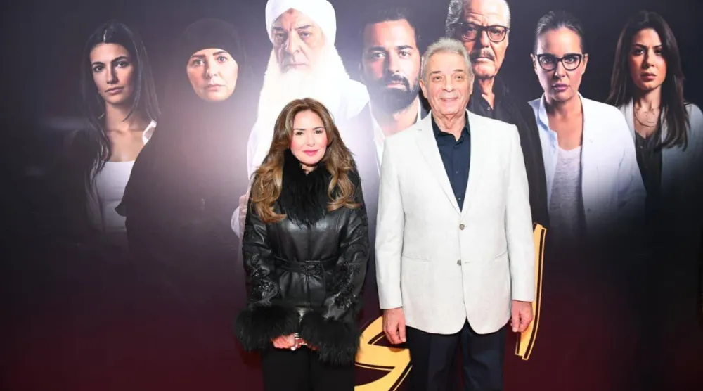 محمود حميدة وصابرين في العرض الخاص للفيلم (الشركة المنتجة)