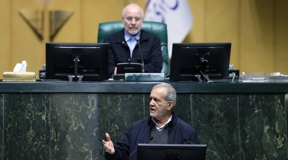 بزشكيان يدافع عن مشروع الموازنة الجديدة أمام البرلمان الأحد (الرئاسة الإيرانية)