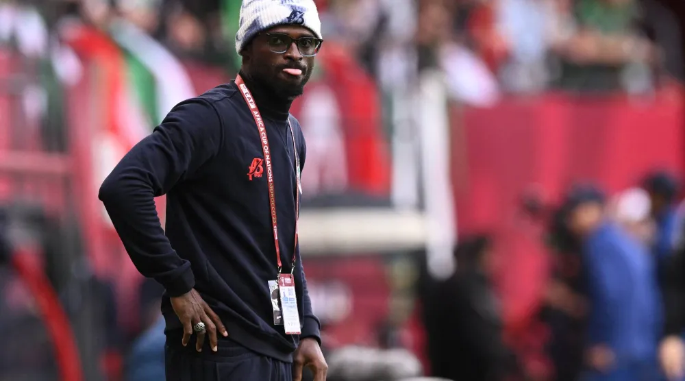 كواسي أبياه المدير الفني للمنتخب السوداني (أ.ف.ب)