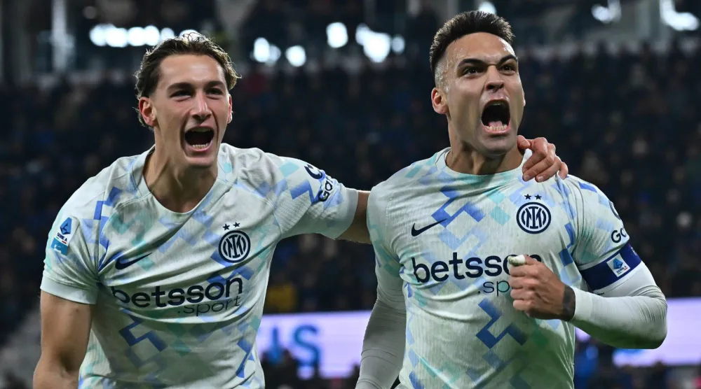 لاوتارو محتفلا بالهدف (إ.ب.أ)