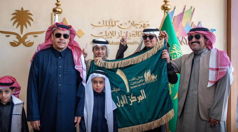 أعلنت لجنة التحكيم النهائي بمهرجان الملك عبد العزيز للإبل في نسخته العاشرة نتائج الفائزين (نادي الإبل)