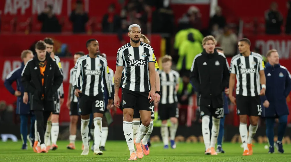 لاعبو نادي نيوكاسل يونايتد في اختبار مهم (رويترز)