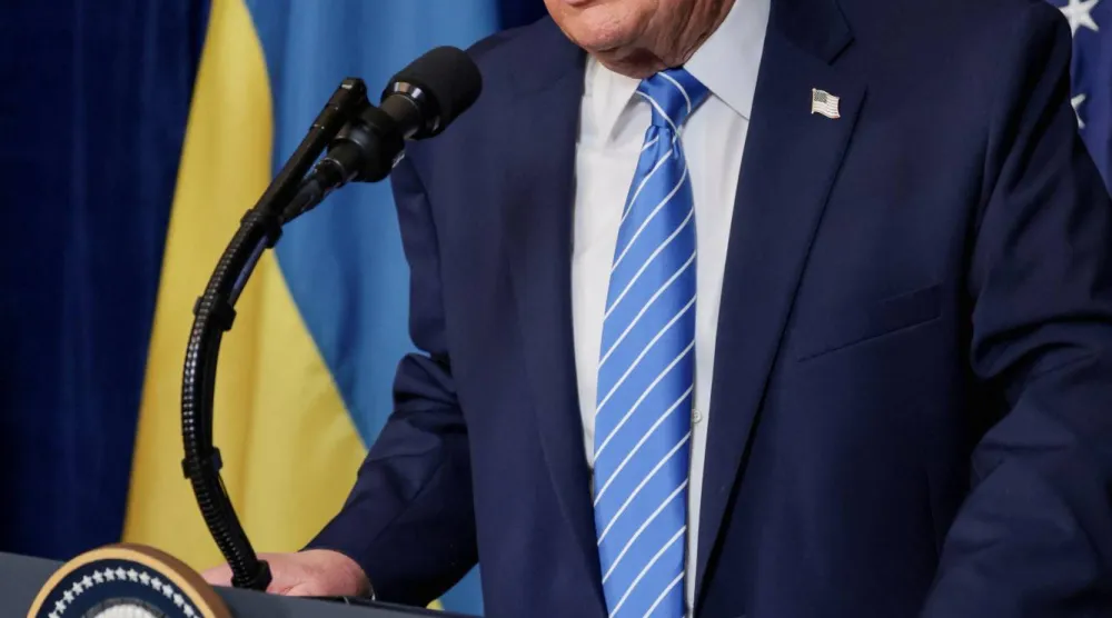 ترمب خلال لقائه بزيلينسكي في فلوريدا يوم 28 ديسمبر 2025 (رويترز)