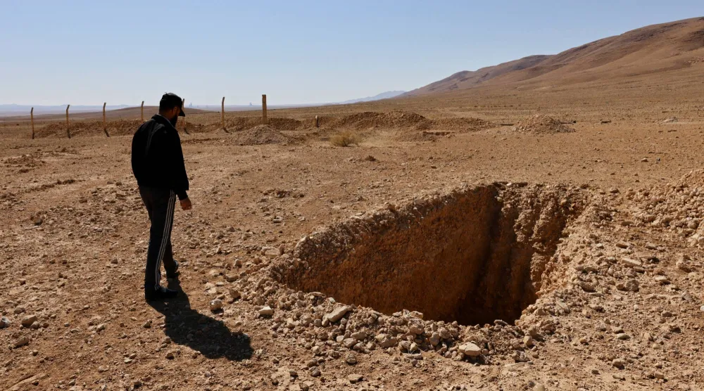 سوريا تفتح تحقيقاً بشأن مقبرة جماعية تعود لعهد الأسد