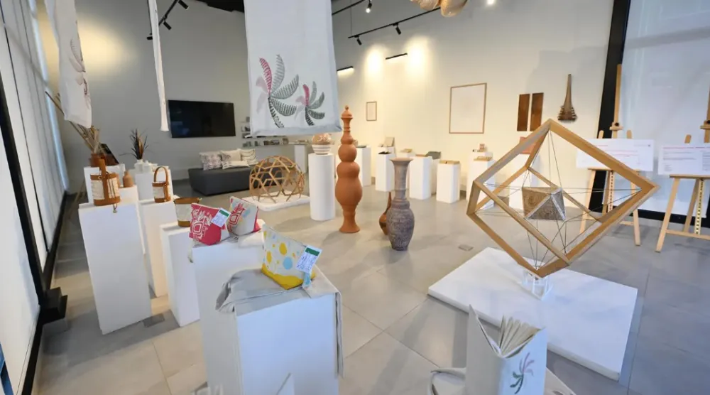 The school focuses on empowering girls, teaching craft skills rooted in ancestral trades and presenting them in modern ways that create sustainable and creative opportunities - SPA