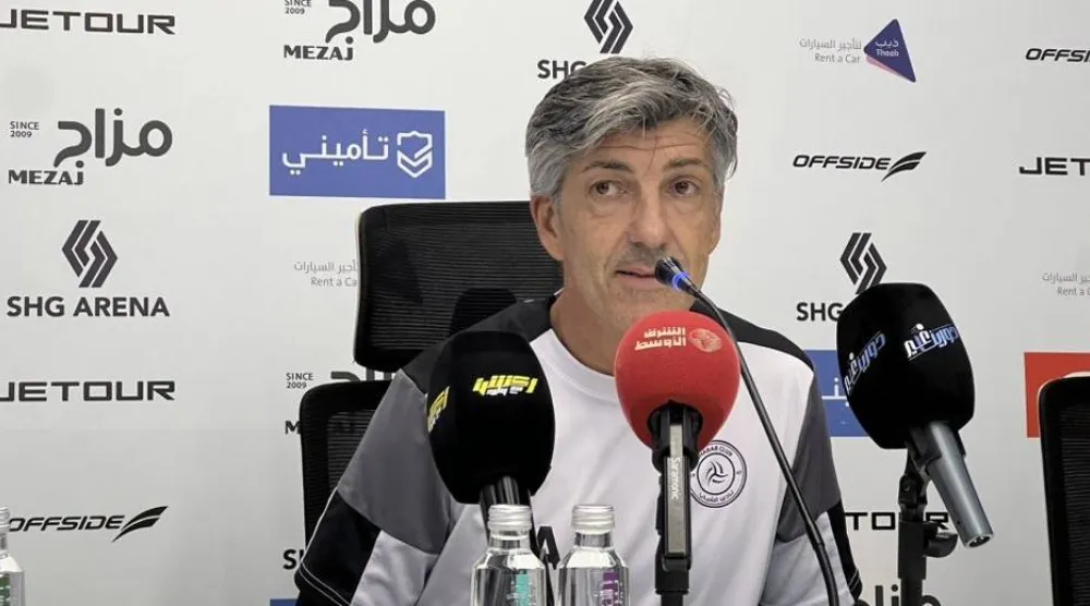 الإسباني إيمانويل ألغواسيل مدرب فريق الشباب (الشرق الأوسط)