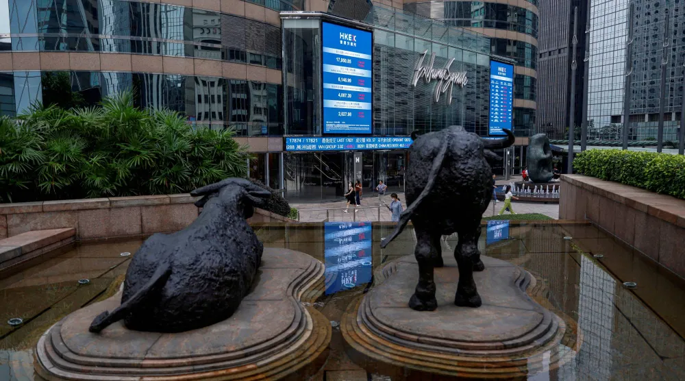 بورصة هونغ كونغ (رويترز)