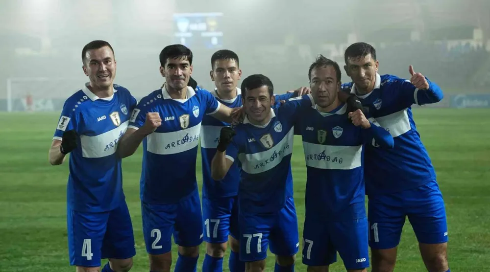 تحوّل نادي أركاداغ التركمانستاني من مشروع رياضي مرتبط بمدينة حديثة الولادة إلى أحد أكثر الأندية إثارة للاهتمام (أركاداغ التركمانستاني)