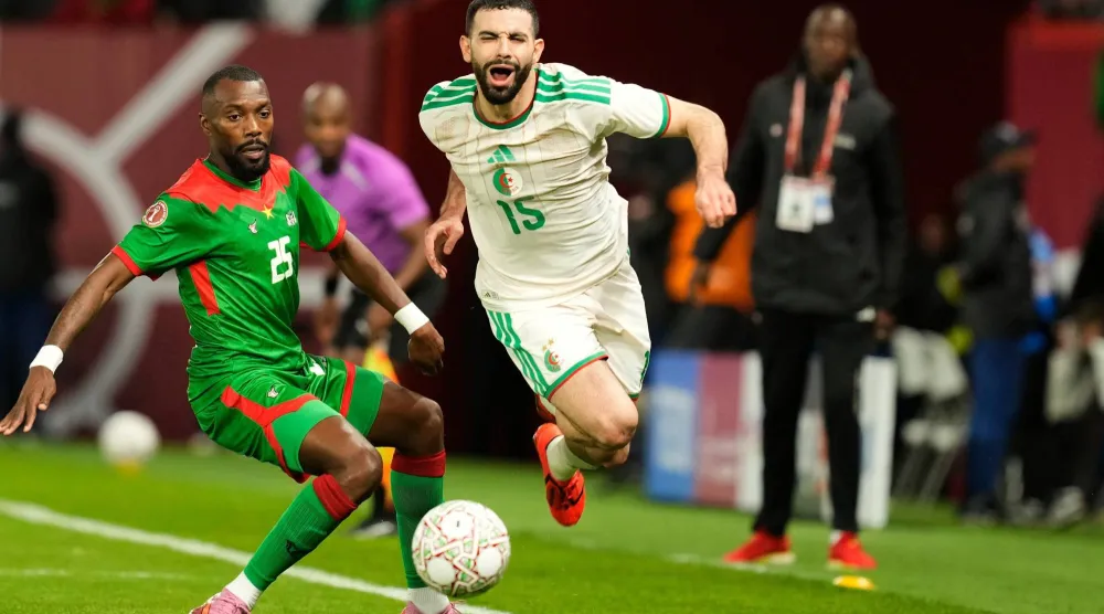 ريان آيت نوري لاعب منتخب الجزائر (أ.ب)