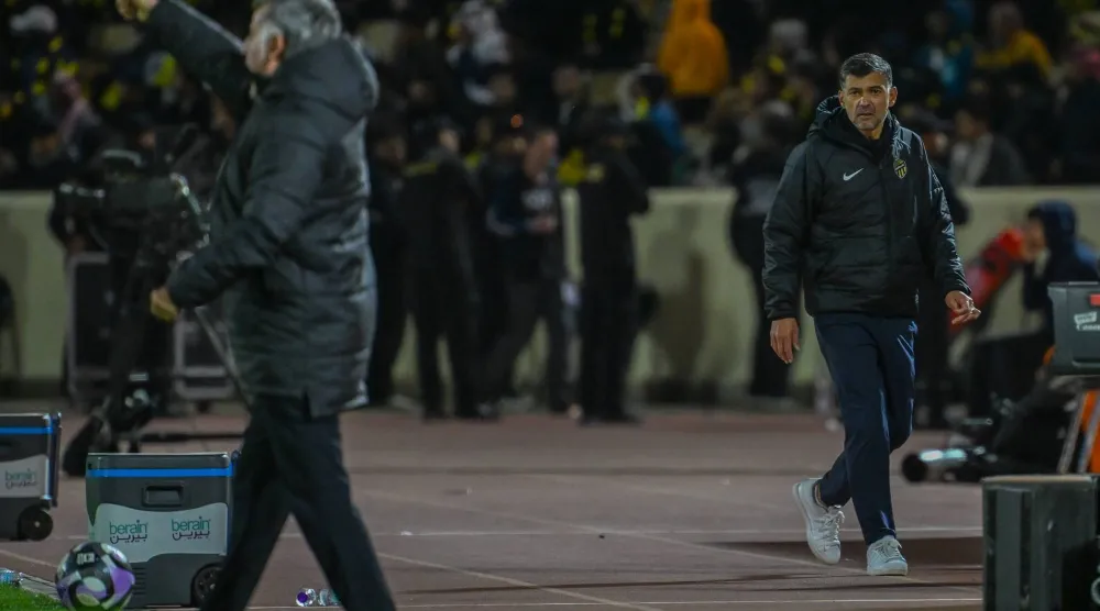 البرتغالي سيرجيو كونسيساو مدرب فريق الاتحاد (تصوير: علي خمج)