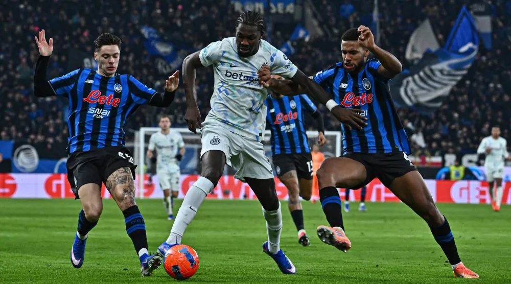 الصراع على أشده في الدوري الإيطالي (إ.ب.أ)