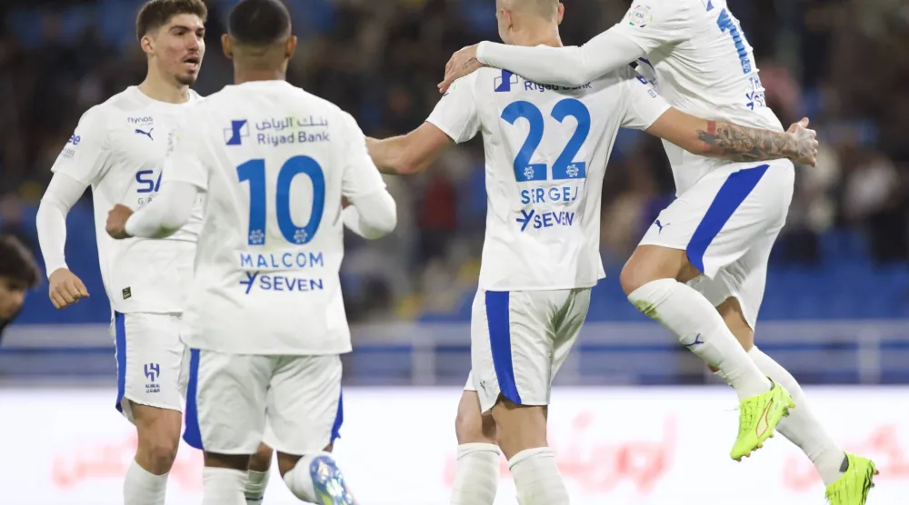 الهلال استثمر تعادل النصر وواصل انتصاراته ليقترب من الصدارة (تصوير: نايف العتيبي) 