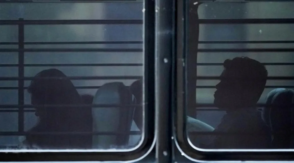 ABD Kongresi temmuzda çıkardığı yasayla en az 100 bin kişinin gözaltı merkezlerinde tutulabilmesi için 45 milyar dolarlık ekstra bütçe sağlamıştı (AP)